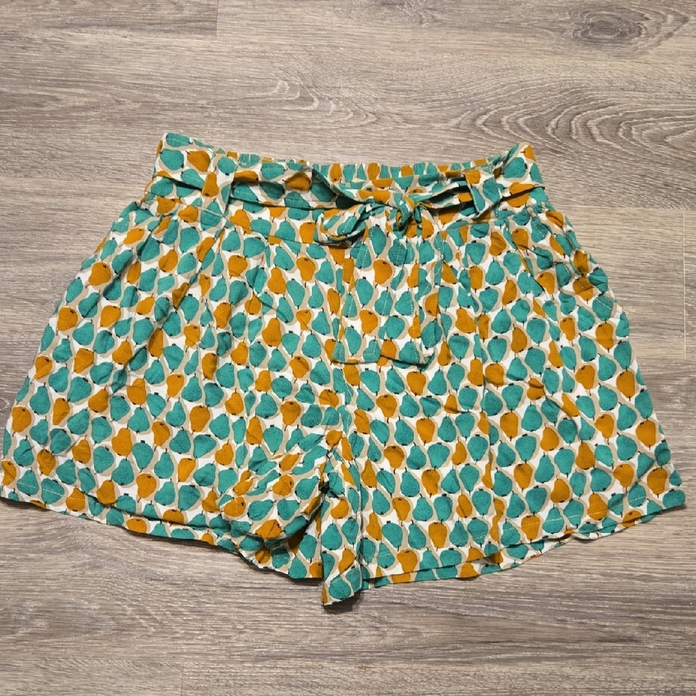 ANTHRO Pear Print Flowy Belted Shorts Sz 6